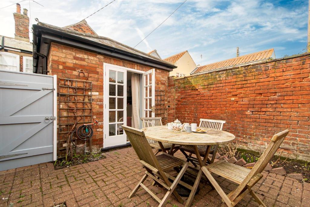 Seaside Cottage 6