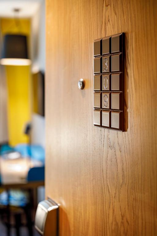 Swiss Chocolate by Fassbind Zurich - Resim 33