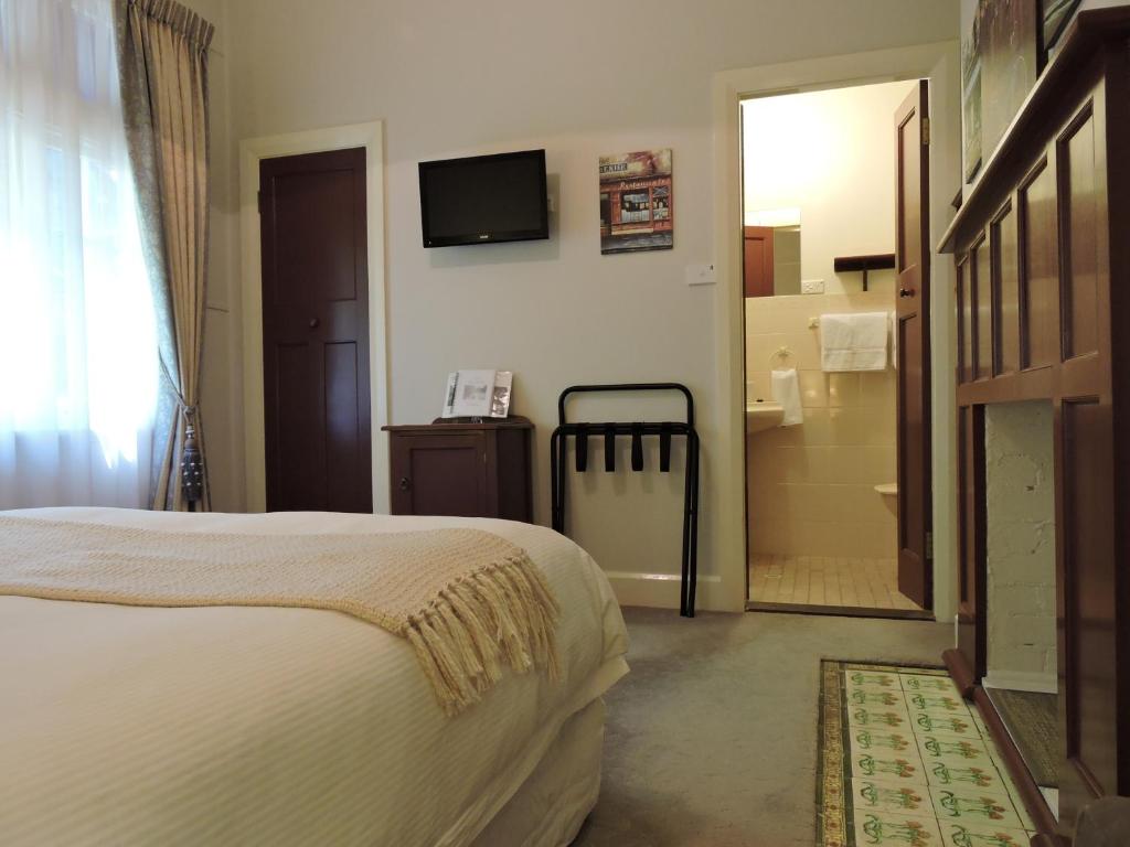 KUBBA ROONGA GUESTHOUSE - Boutique Luxury Peaceful Stay & Gardens - Breakfast included - Classic Ensuite BNB - Solo Para Adultos