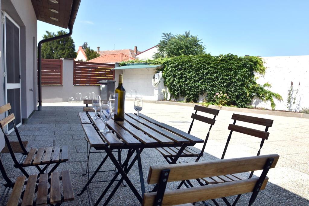 Patio nebo venkovní prostory v ubytování Apartmán Hrušky