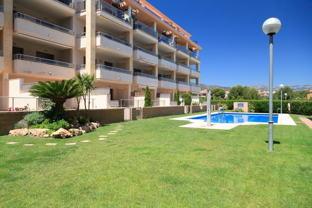 UHC Oliveras Apartments