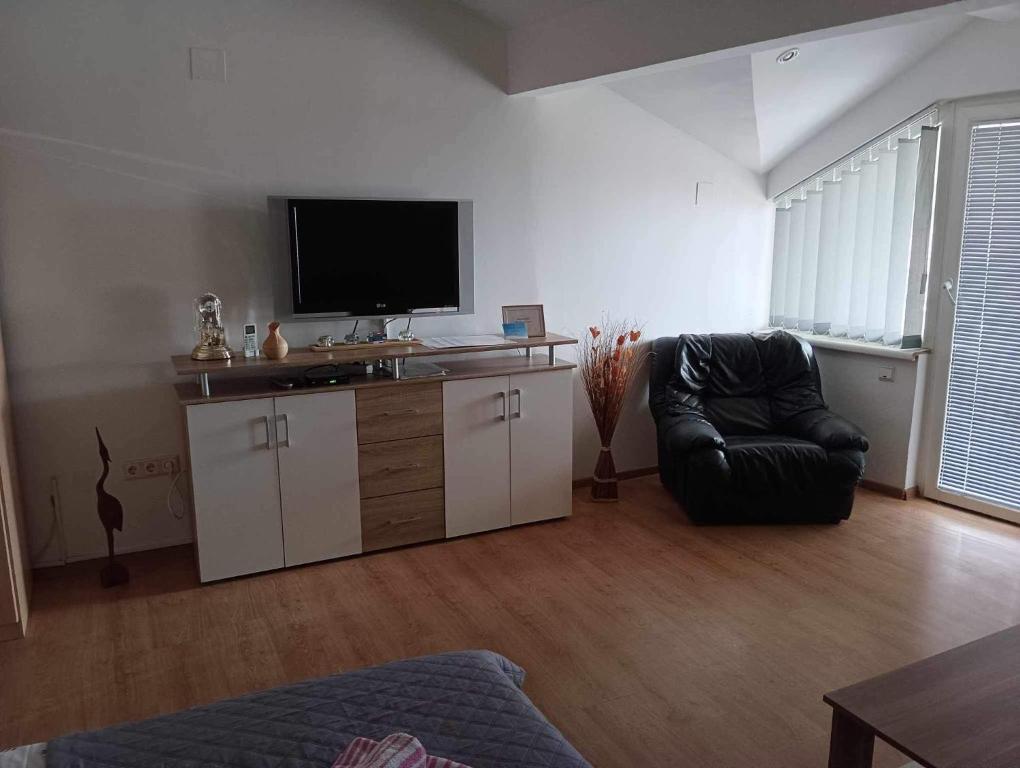 Apartmani Royal Residence - Double Room With Balcony