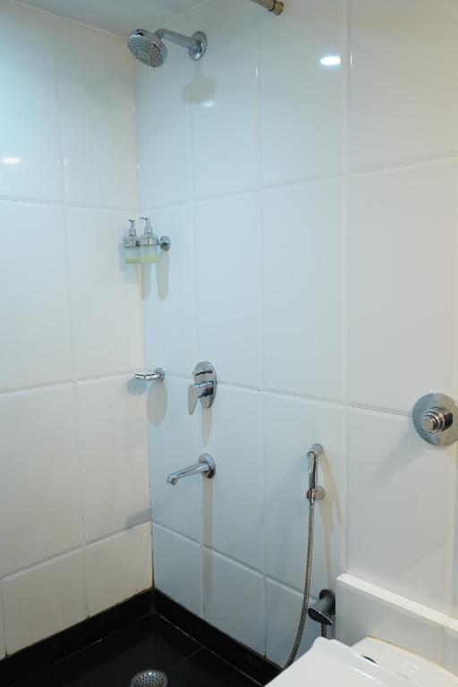 Koupelna v ubytování Hotel Diplomat, Colaba