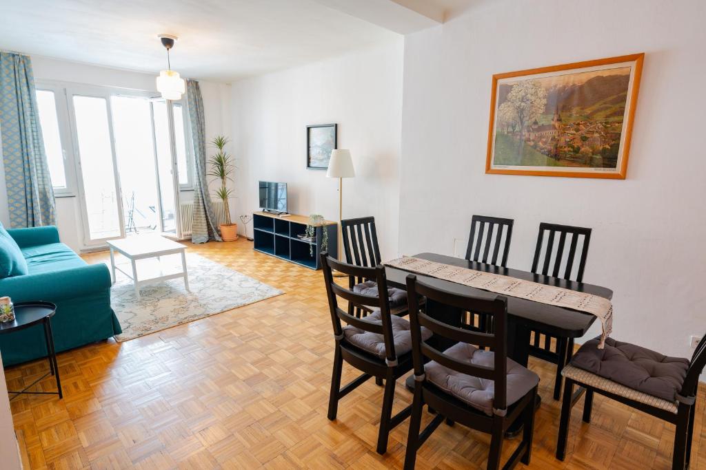 Central Living Apartment Opera - Apartment