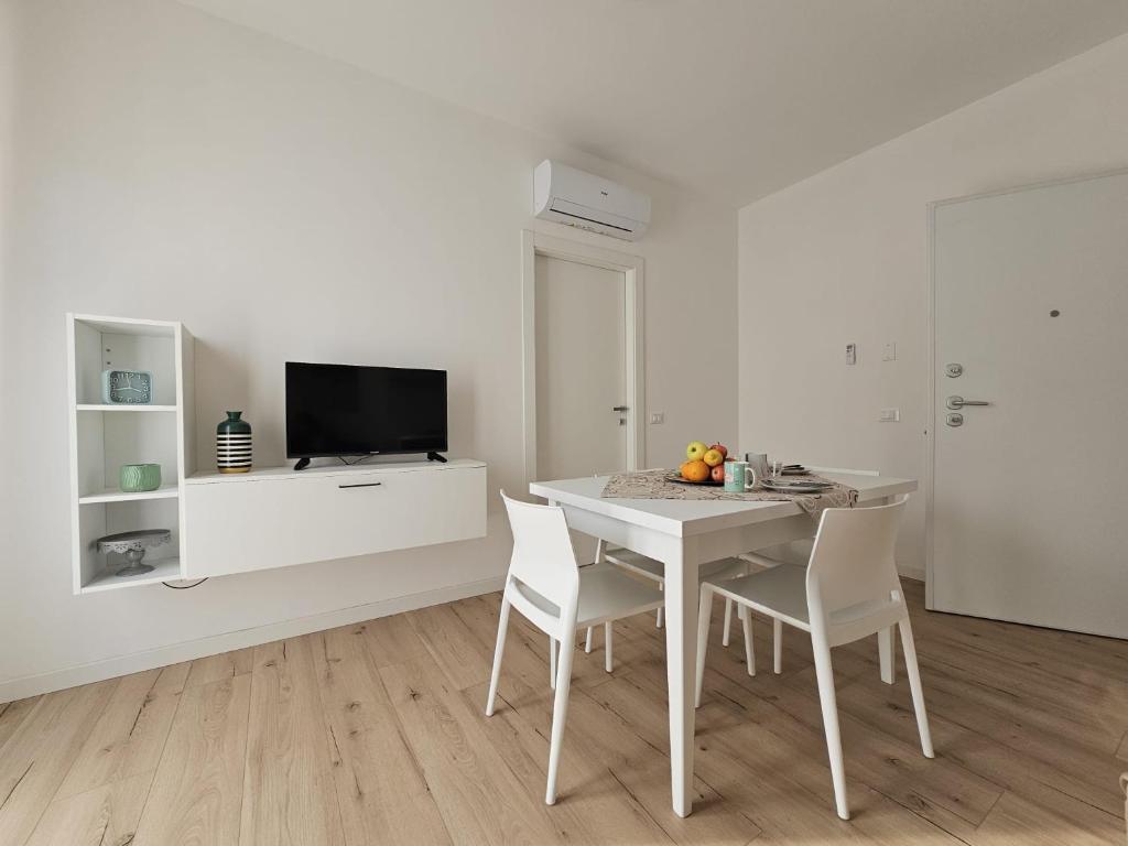 TV a/nebo společenská místnost v ubytování Via San Zeno Home