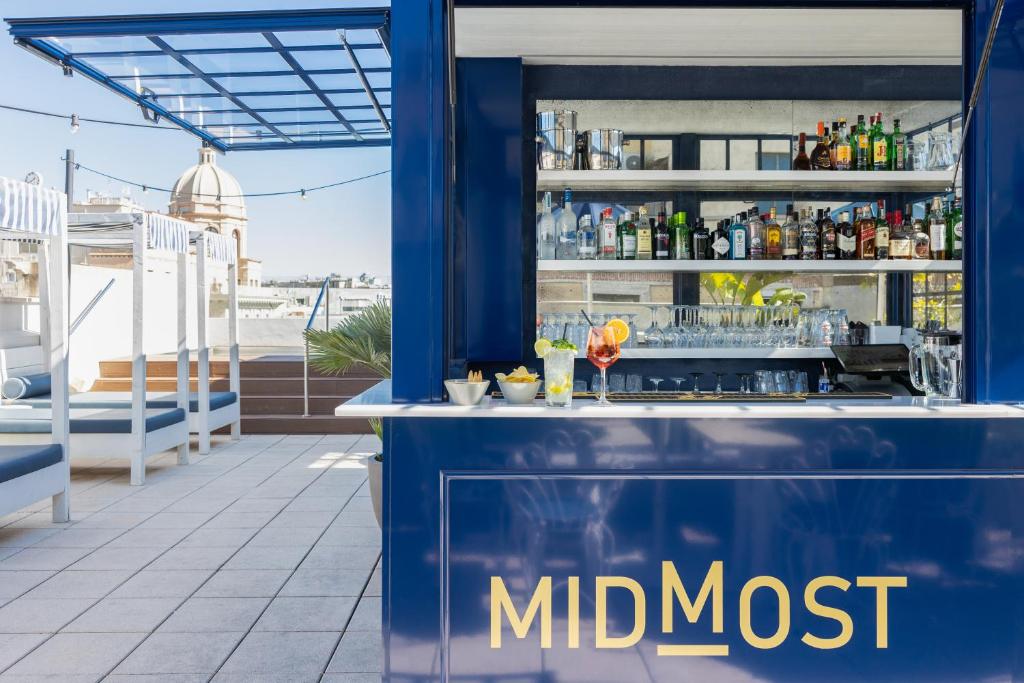 Hotel Midmost by Majestic Hotel Group - Resim 14