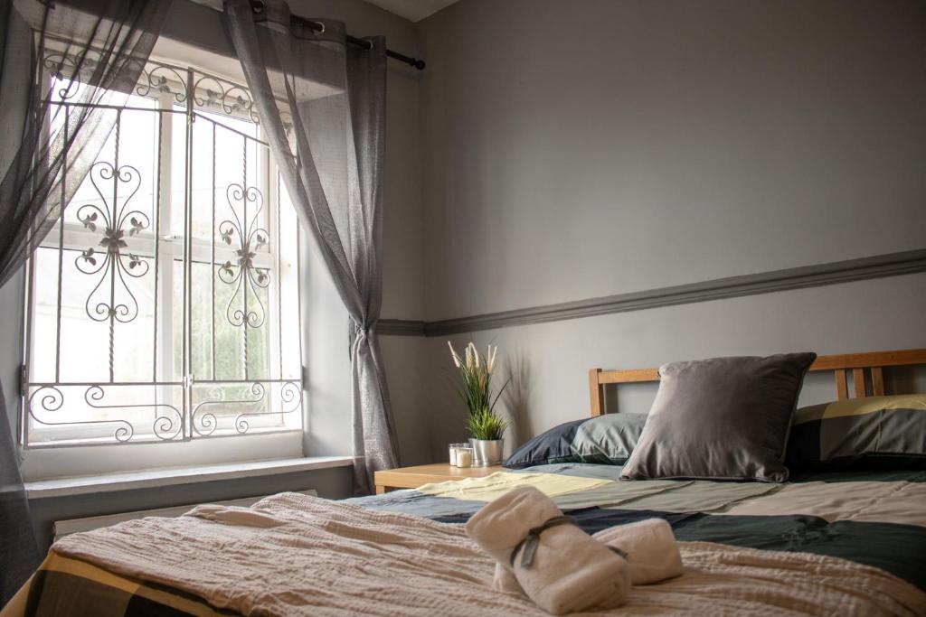 Burton House, Burnopfield (updated prices 2024)