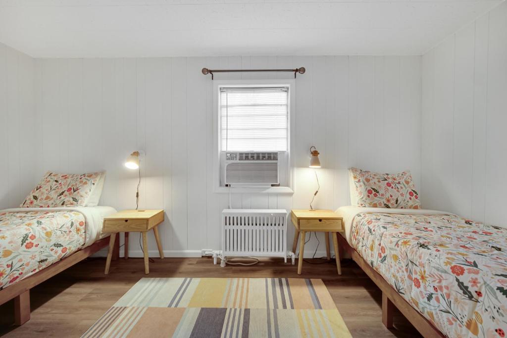 Al & Sally's Motel - Family Double Room