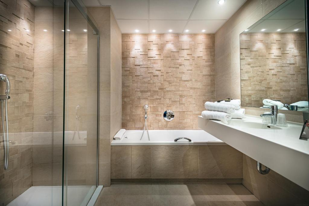 Hôtel France et Chateaubriand - Chambre Familiale Prestige Avec Vue Sur Mer