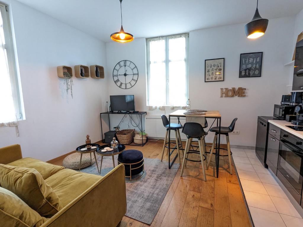 Appartement Place de la Cath' avec Parking – photo 2