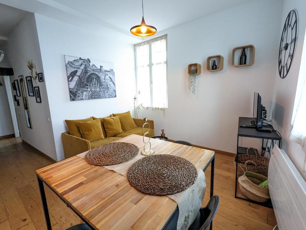 Appartement Place de la Cath' avec Parking – photo 11