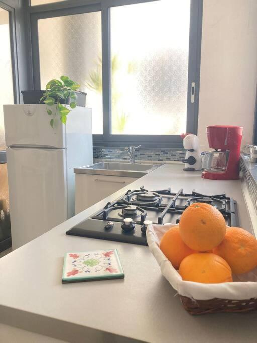Kuchyň nebo kuchyňský kout v ubytování Nonna Rosa (10 min to Pompei)