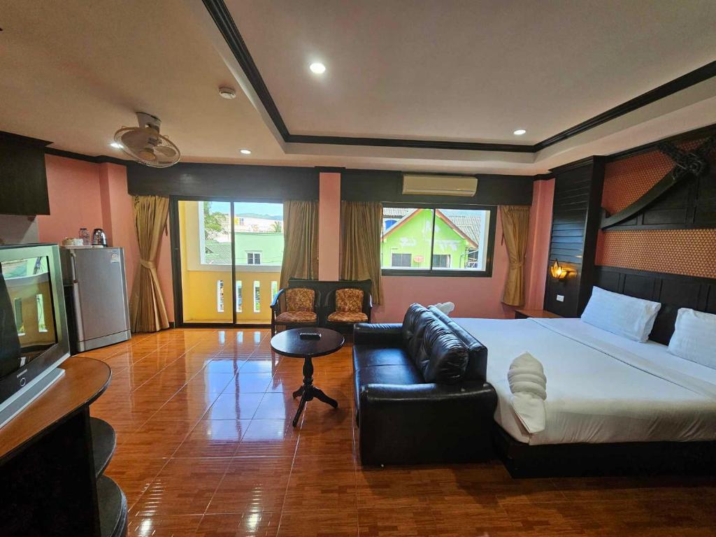
Premier Room with Balcony
