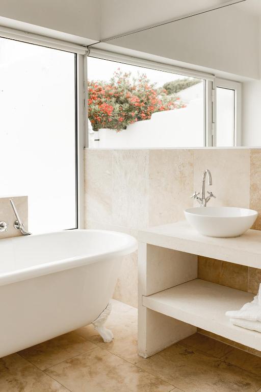 Mas de la Fouque - Hôtel & Spa - 5