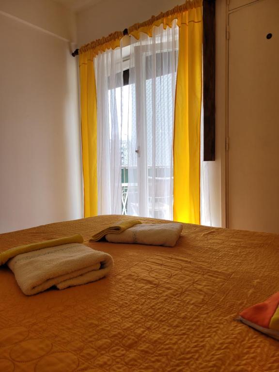 Departamento Centrico con Balcon -2 ambientes-Mar del Plata