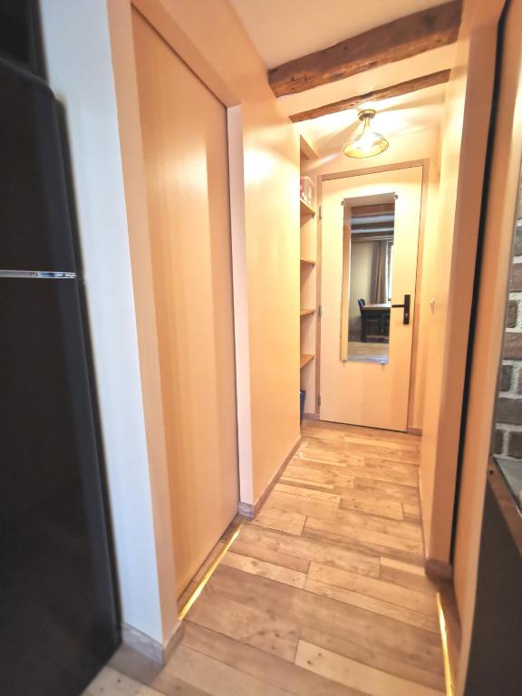 Le Vieux Tacot avec garage - 14