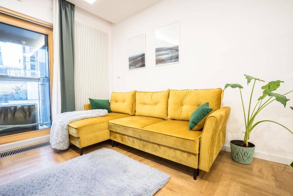 Część wypoczynkowa w obiekcie VipWarsawApartments Amber Mennica Residence