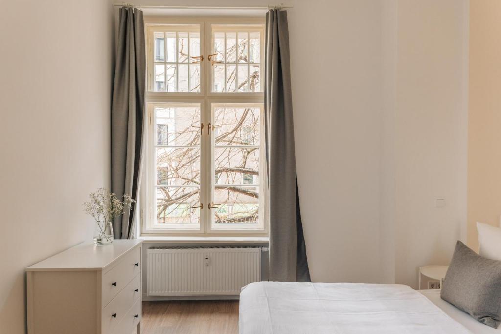 Homaris Apartments Frankfurter Allee - Resim 18