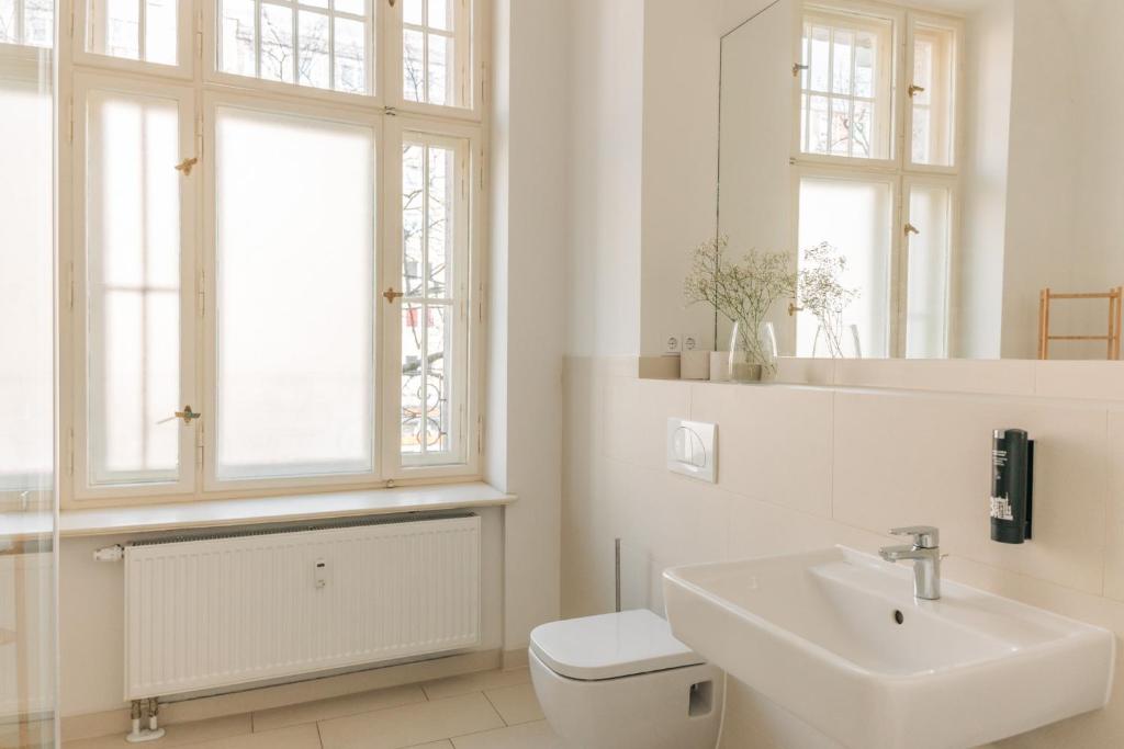 Homaris Apartments Frankfurter Allee - Resim 31