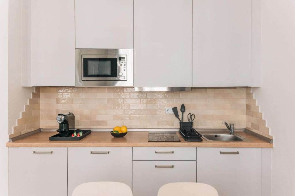 Homaris Apartments Frankfurter Allee - Resim 42