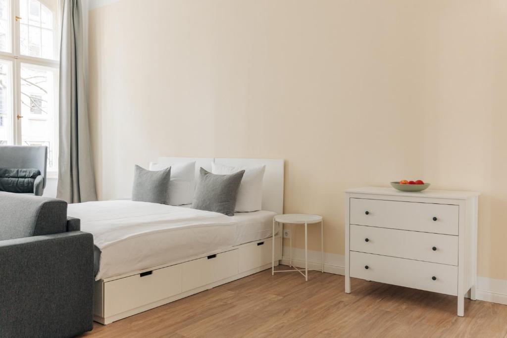 Homaris Apartments Frankfurter Allee - Resim 33
