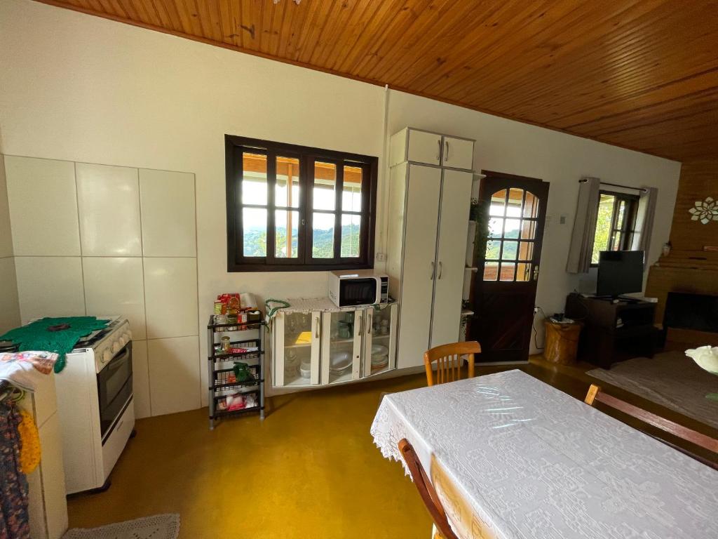 Fotografie z fotogalerie ubytování piscina nas montanhas de Gonçalves v destinaci Gonçalves