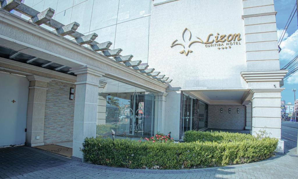 O edifício em que o hotel se localiza