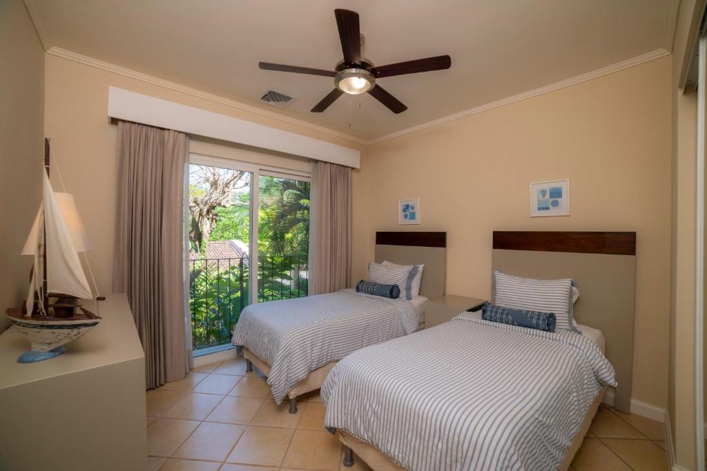 Postel nebo postele na pokoji v ubytování Los Suenos Resort Del Mar 2J by Stay in CR