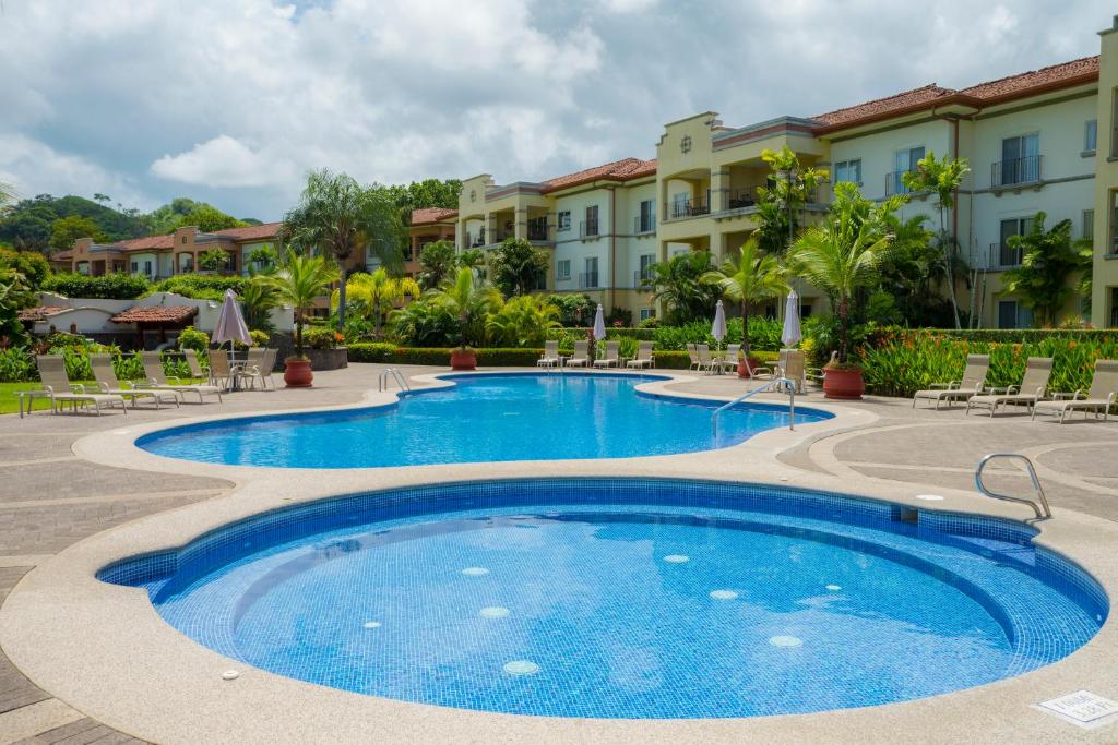 Bazén v ubytování Los Suenos Resort Del Mar 2J by Stay in CR nebo v jeho okolí