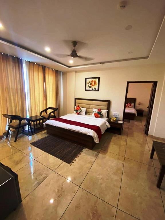 SERENE SUITES - King Room