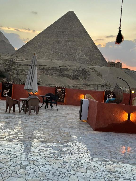 Nespecifikovaný výhled na hory nebo výhled na hory při pohledu z hotelu
