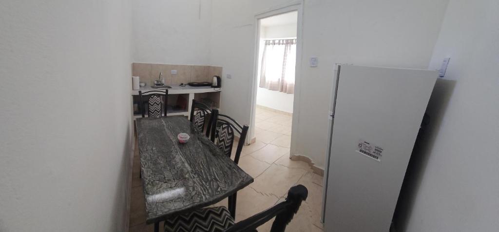 Nhà bếp/bếp nhỏ tại Departamento temporario