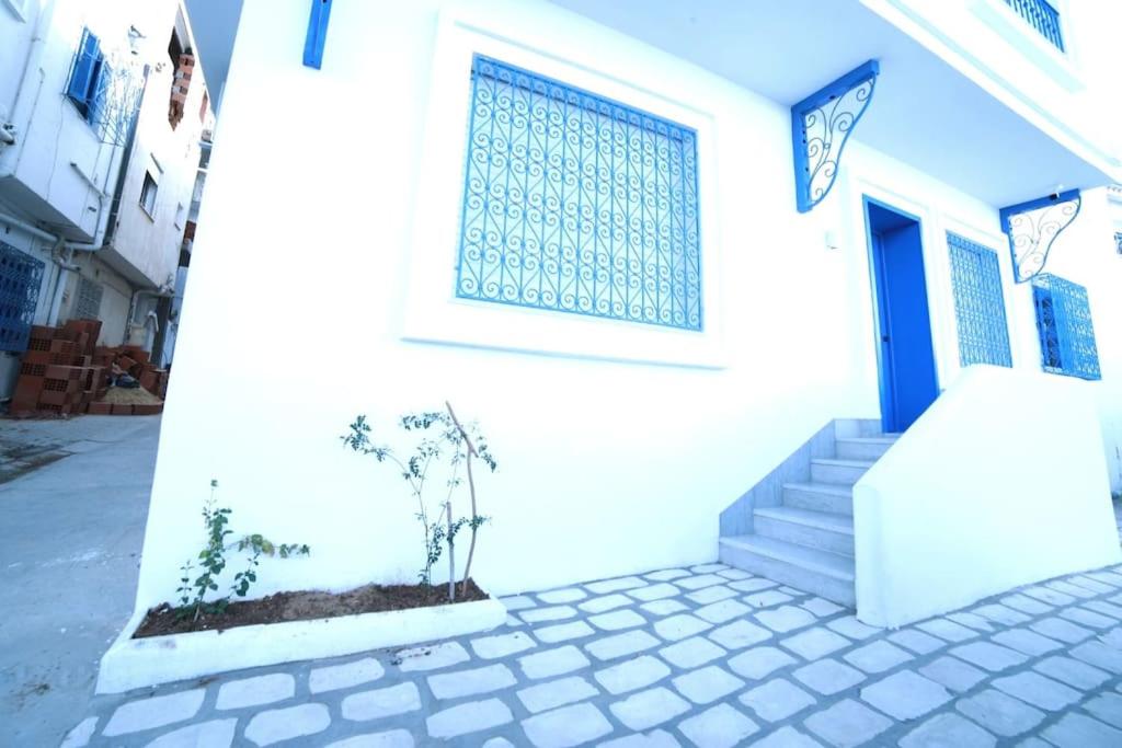 Το κτήριο όπου στεγάζεται  το διαμέρισμα