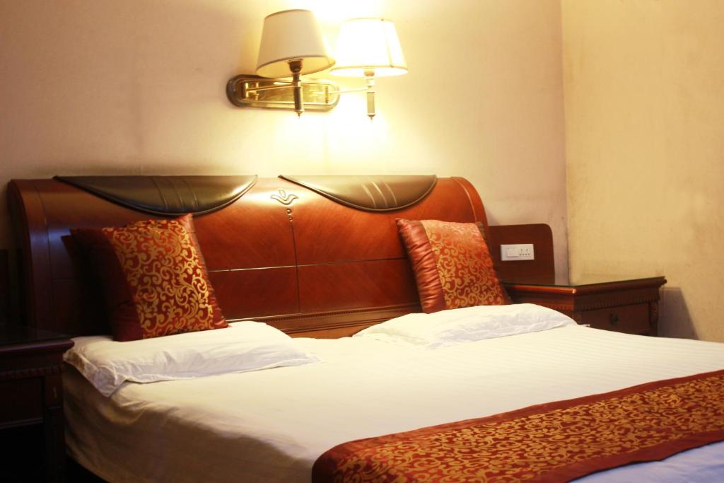 Taizhou Taishan Business Hotel - Doppelzimmer