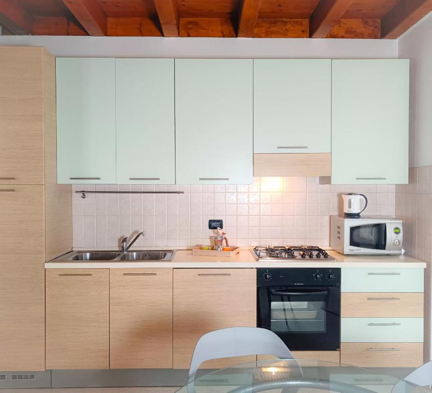 Kuchyň nebo kuchyňský kout v ubytování Picnic Apartment