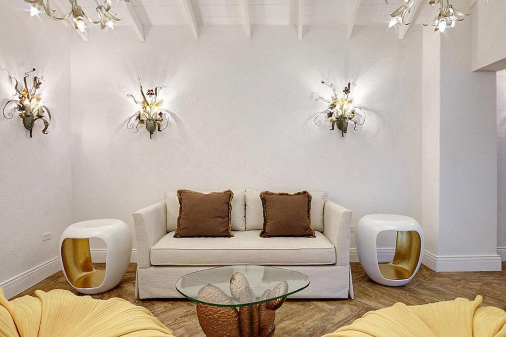 Posezení v ubytování Treasure Beach Art Hotel, An Autograph Collection All-Inclusive Resort