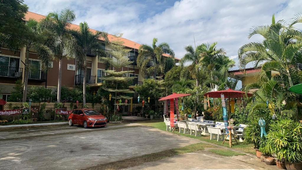 Κήπος έξω από το Pimlada