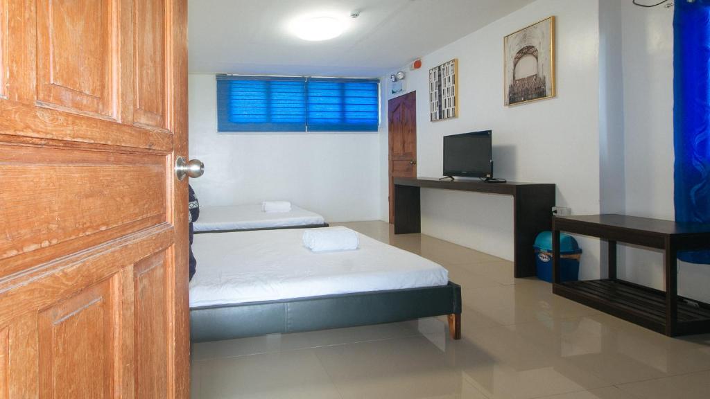 ADC Resort and Hotel Apalit Pampanga - Chambre Double Avec Salle De Bain Partagée
