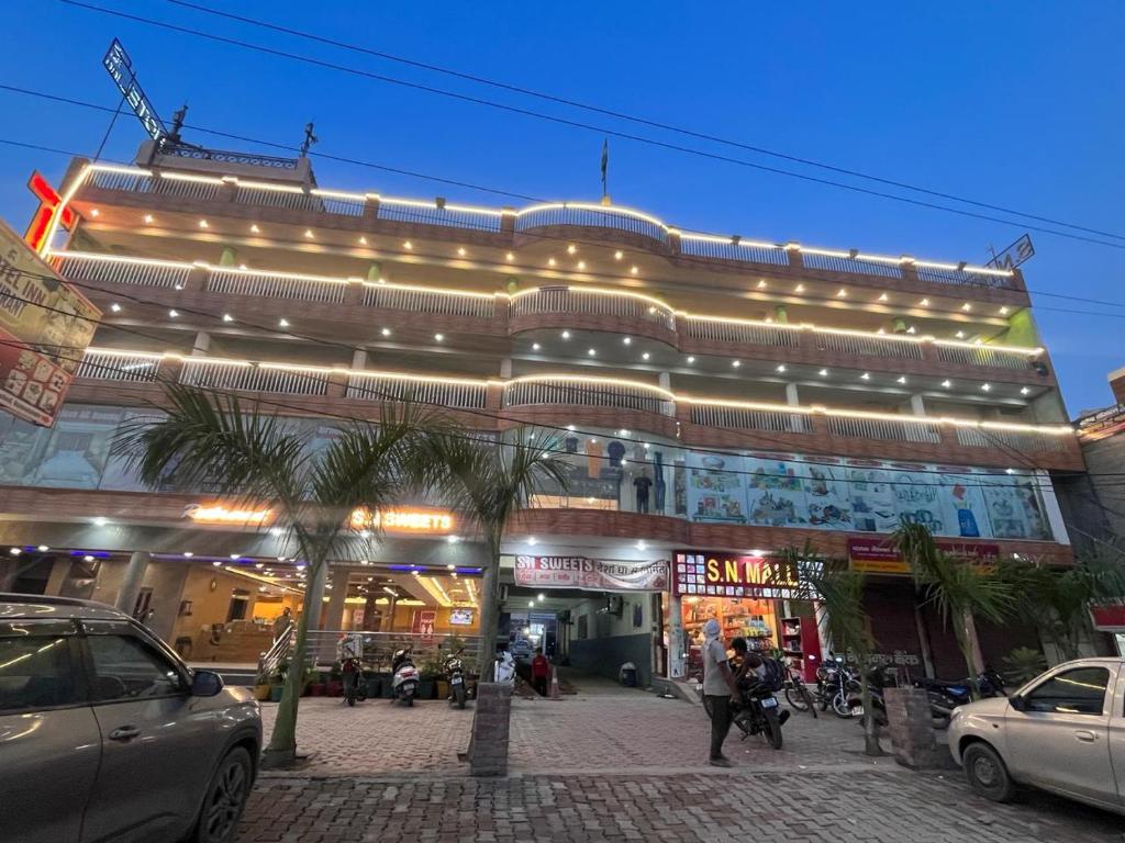SN hotel inn and restaurant