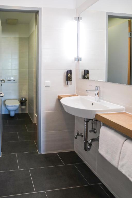 acama Hotel & Hostel Kreuzberg - Resim 16