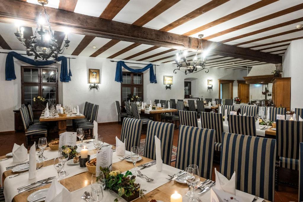 Restaurace v ubytování Burg Rabenstein