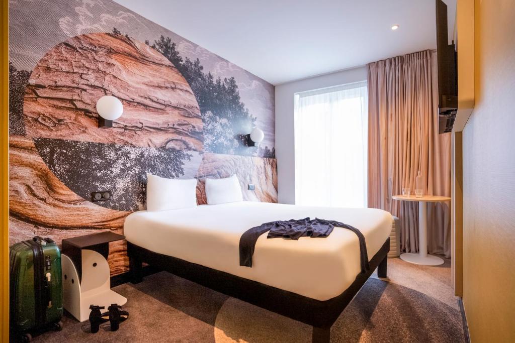 ibis styles Paris Montmartre Batignolles - Resim 23