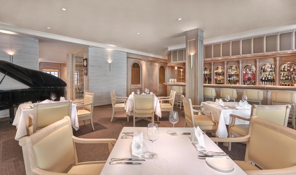 Khu vực ghế ngồi tại Goodwood Park Hotel