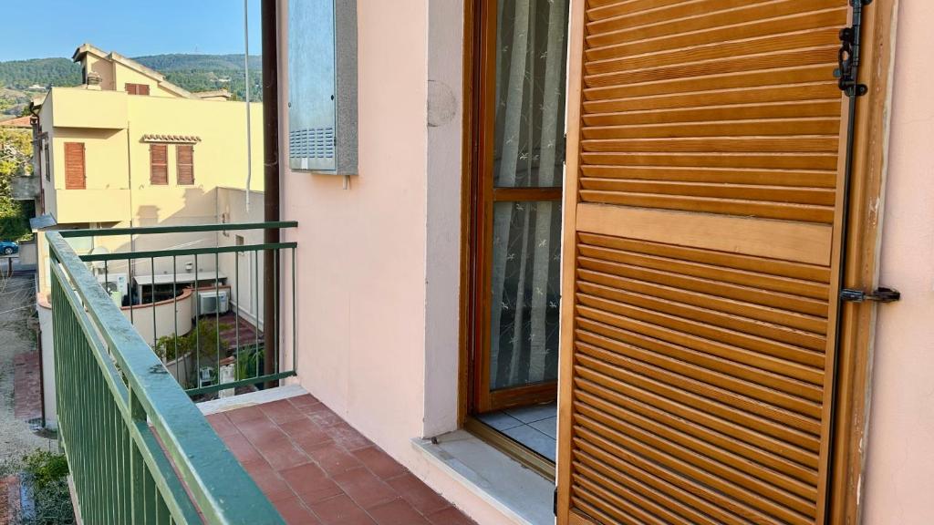 Balkón alebo terasa v ubytovaní S256 - Sirolo, comodo trilocale in centro
