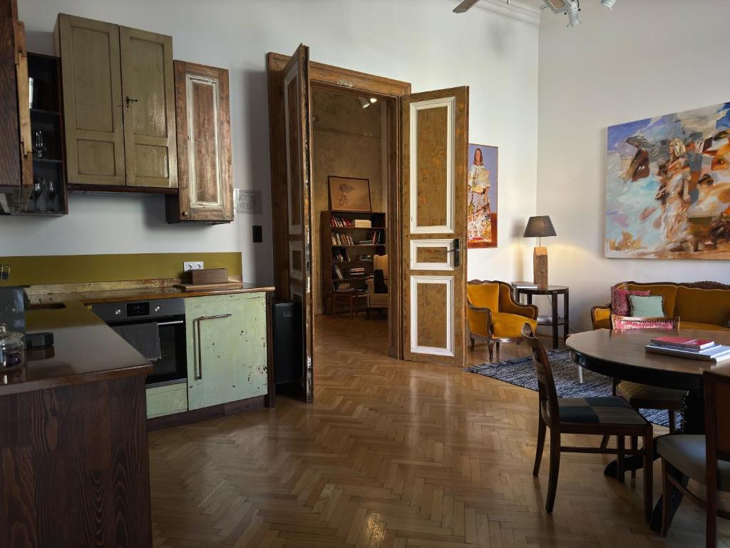 Kuchyň nebo kuchyňský kout v ubytování Brody House - boutique hotel