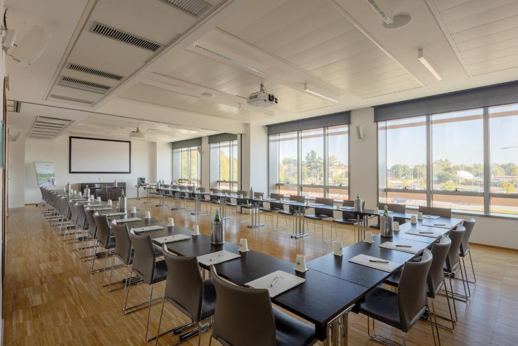 UNA Hotels San Vitale Bologna - Resim 7