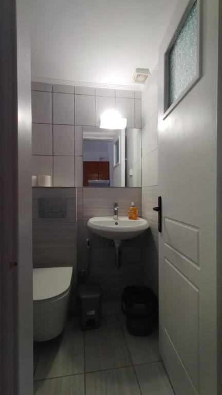 Koupelna v ubytování Oasis Hostel