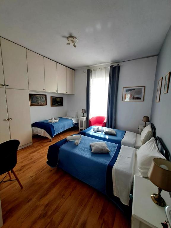 Postel nebo postele na pokoji v ubytování Rotas B