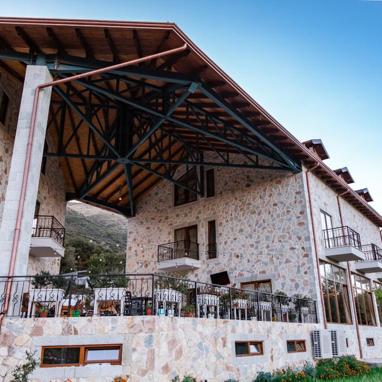 Budova, kde se hotel nachází