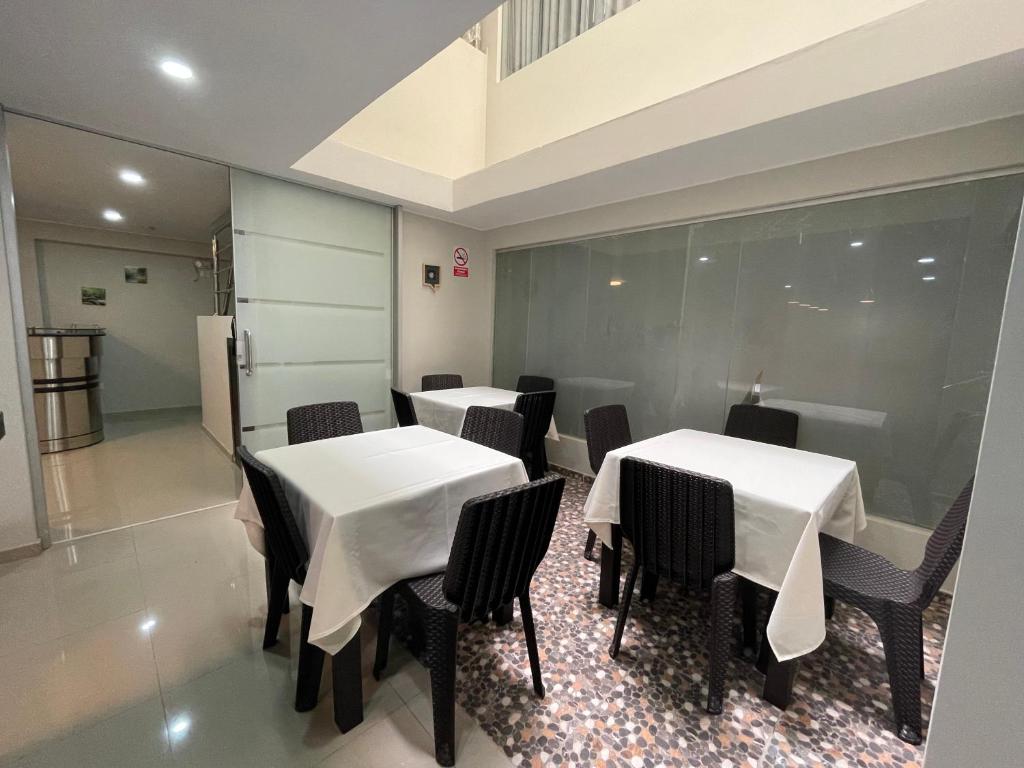 Kuchyň nebo kuchyňský kout v ubytování Vianca Hotel